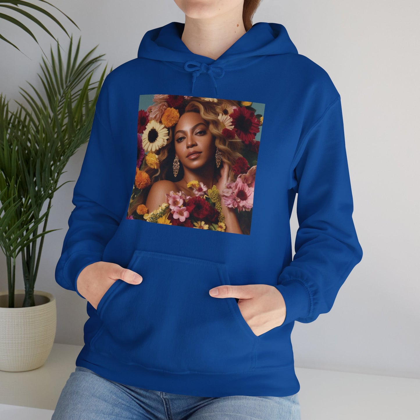 Lucille Ball Printed Unisex Heavy Blend™ Hooded Sweatshirt