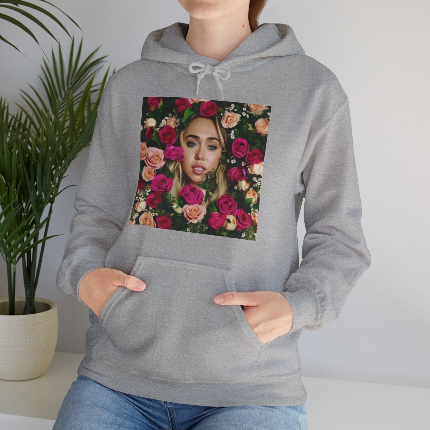 Beyonce Printed Unisex Heavy Blend™ Hooded Sweatshirt